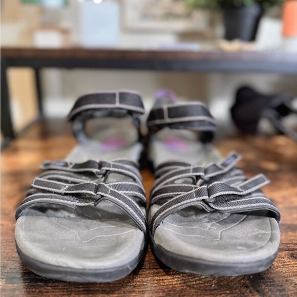Teva Black sandals size 11 - Picture 7 of 9